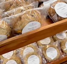 Load image into Gallery viewer, Holiday Swag Workshop at The Library at Snoqualmie