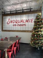 Load image into Gallery viewer, Holiday Swag Workshop at The Library at Snoqualmie
